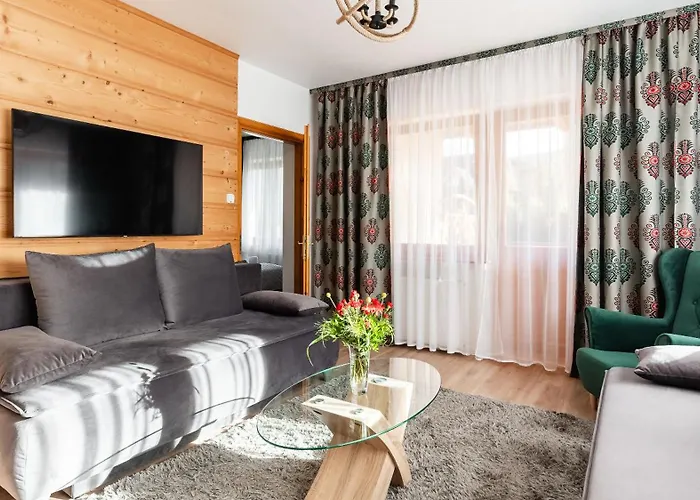 Delta Garden アパートホテル 3*